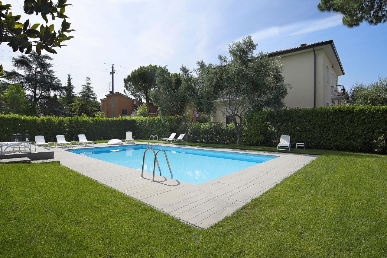 Baseventuno 4 Bilocale Apartment Sirmione Ngoại thất bức ảnh