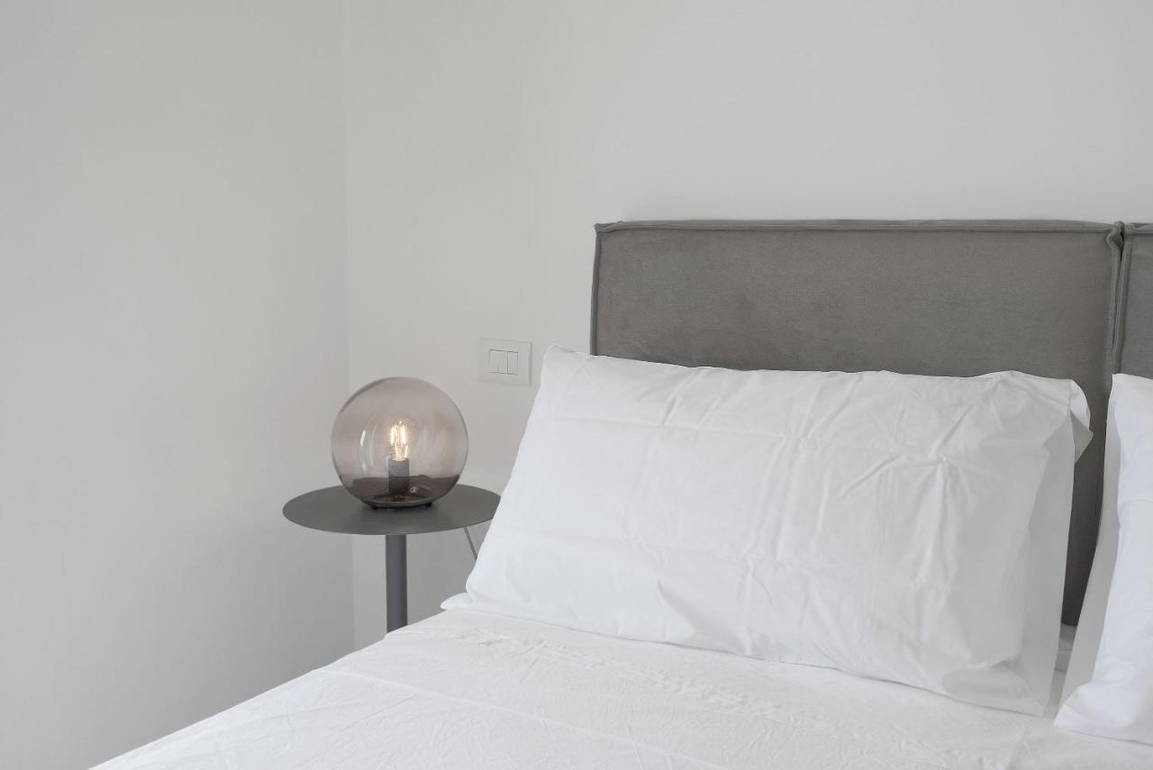 Baseventuno 4 Bilocale Apartment Sirmione Ngoại thất bức ảnh