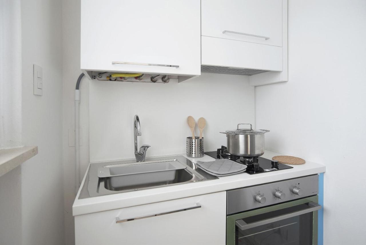 Baseventuno 4 Bilocale Apartment Sirmione Ngoại thất bức ảnh