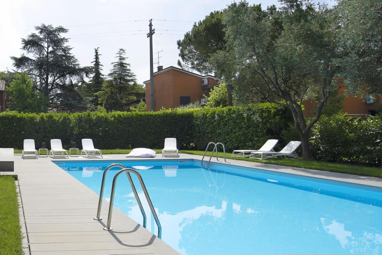 Baseventuno 4 Bilocale Apartment Sirmione Ngoại thất bức ảnh