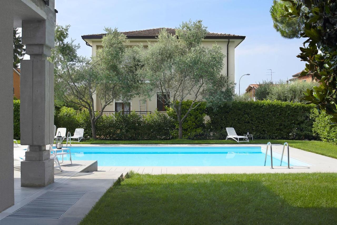 Baseventuno 4 Bilocale Apartment Sirmione Ngoại thất bức ảnh