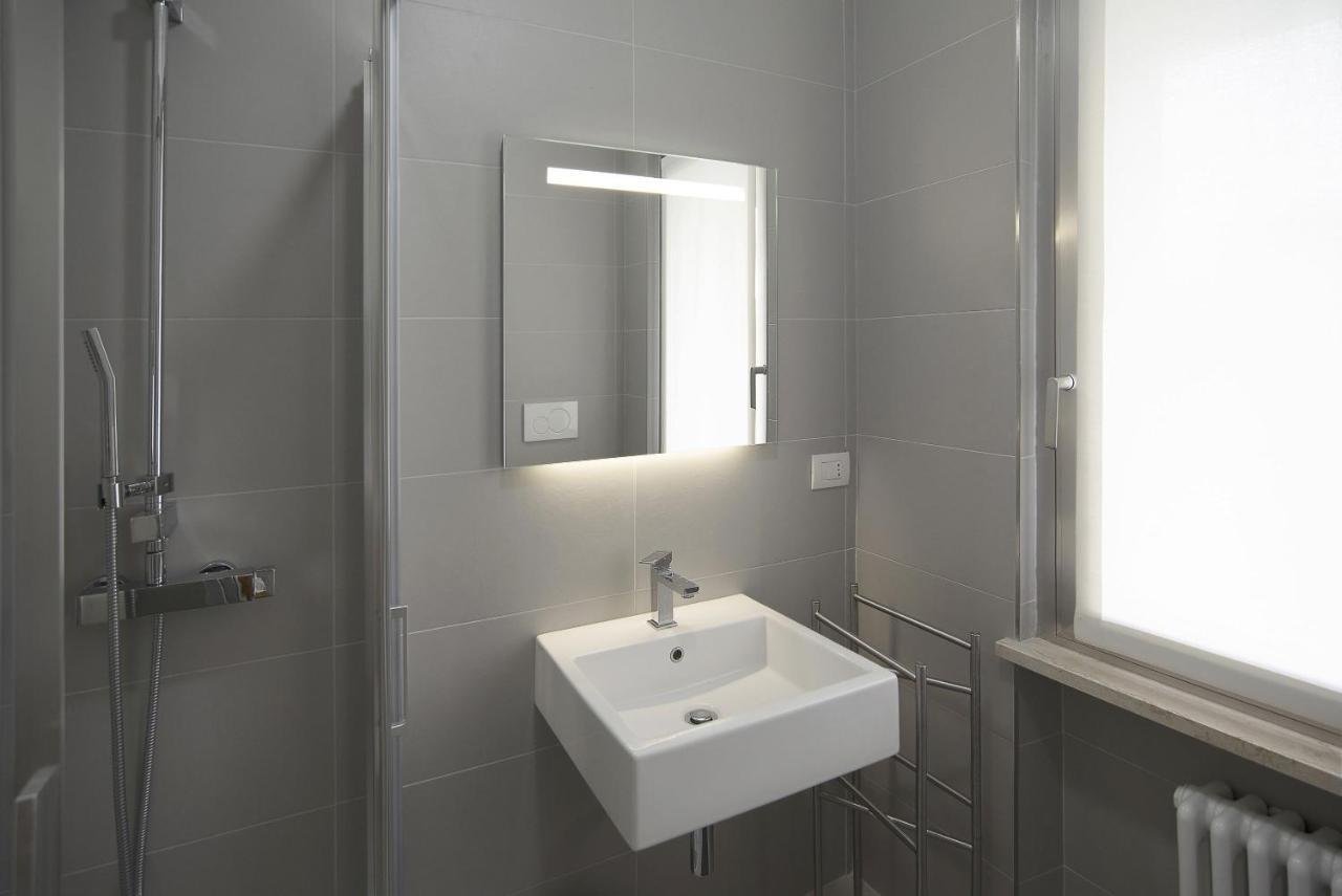 Baseventuno 4 Bilocale Apartment Sirmione Ngoại thất bức ảnh