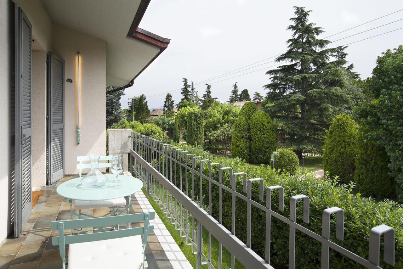 Baseventuno 4 Bilocale Apartment Sirmione Ngoại thất bức ảnh