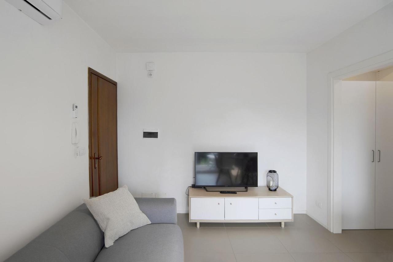 Baseventuno 4 Bilocale Apartment Sirmione Ngoại thất bức ảnh