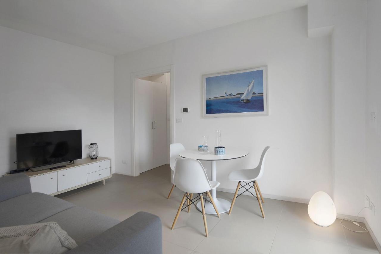 Baseventuno 4 Bilocale Apartment Sirmione Ngoại thất bức ảnh